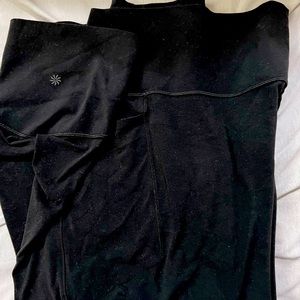 Athleta salutation stash pocket leggings size 3xl.